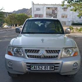 Mitsubishi Pajero 2006