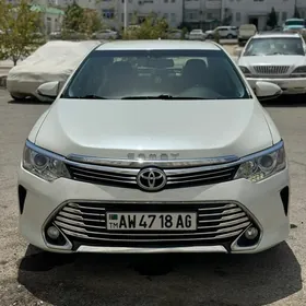 Toyota Camry 2015