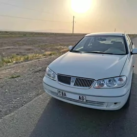 Nissan Sunny 2009