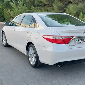 Toyota Camry 2017