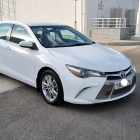 Toyota Camry 2015