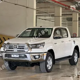 Toyota Hilux 2024