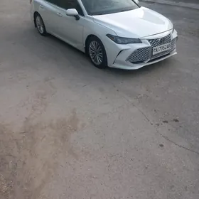 Toyota Avalon 2019