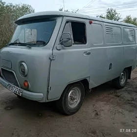 UAZ Profi 1998