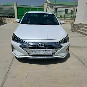 Hyundai Elantra 2019