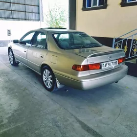 Toyota Camry 2001