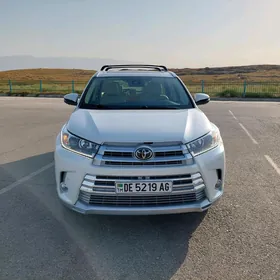 Toyota Highlander 2018