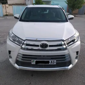 Toyota Highlander 2018