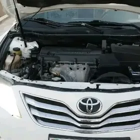 Toyota Camry 2010