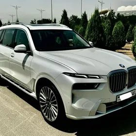 BMW X7 2023