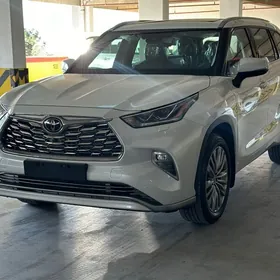 Toyota Highlander 2022