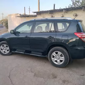 Toyota RAV4 2010