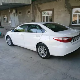 Toyota Camry 2015