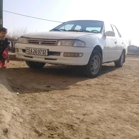 Toyota Carina 1995