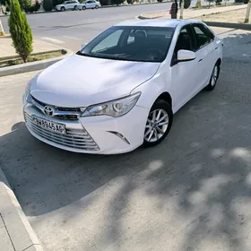 Toyota Camry 2016