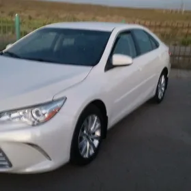 Toyota Camry 2017