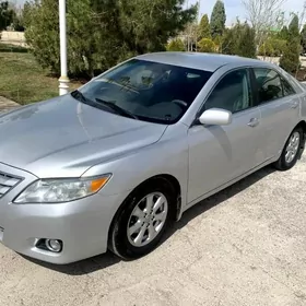 Toyota Camry 2011