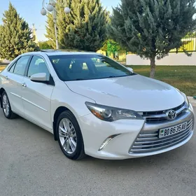 Toyota Camry 2016