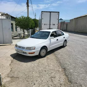 Toyota Corona 1992