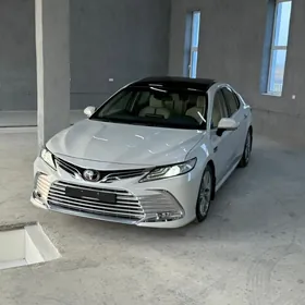 Toyota Camry 2022