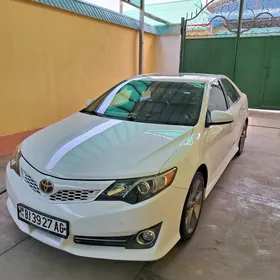 Toyota Camry 2013