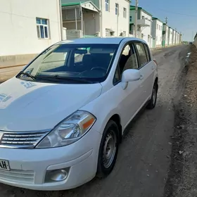 Nissan Versa 2010