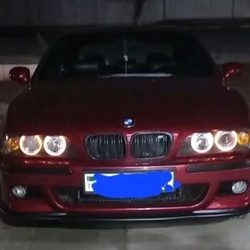 BMW E39 2000