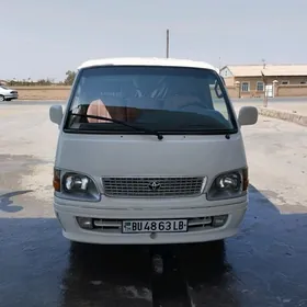 Toyota Hiace 2003