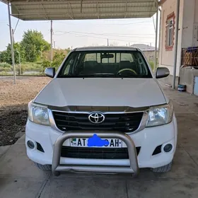 Toyota Hilux 2012