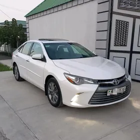 Toyota Camry 2016