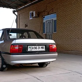 Opel Vectra 1990