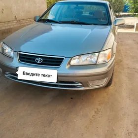 Toyota Camry 2000