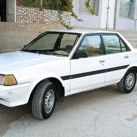 Toyota Carina 1990