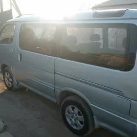 Toyota Hiace 1989