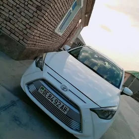 Toyota Yaris 2019