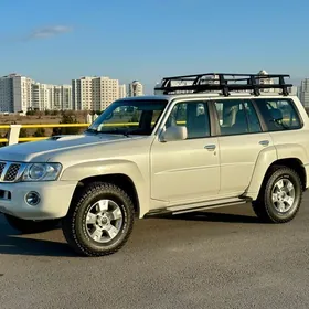 Nissan Patrol 2010