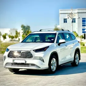 Toyota Highlander 2022