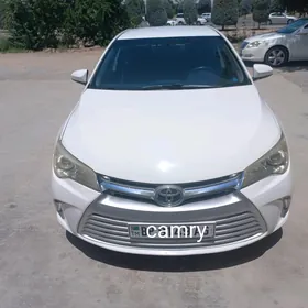 Toyota Camry 2016