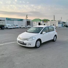 Nissan Versa 2010