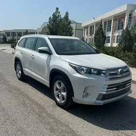 Toyota Highlander 2018