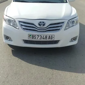 Toyota Camry 2011