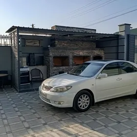 Toyota Camry 2004