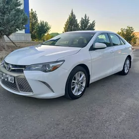 Toyota Camry 2015