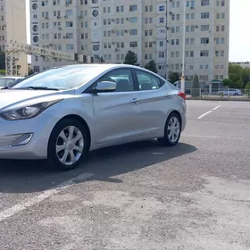 Hyundai Elantra 2011