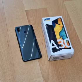 Samsung A30. 3/32