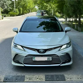 Toyota Camry 2018