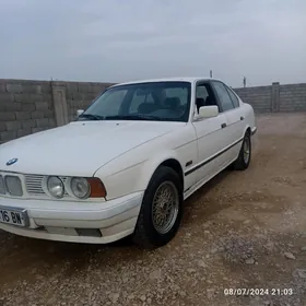 BMW 525 1990