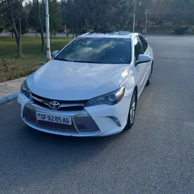 Toyota Camry 2017