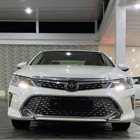 Toyota Camry 2015