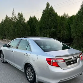 Toyota Camry 2013